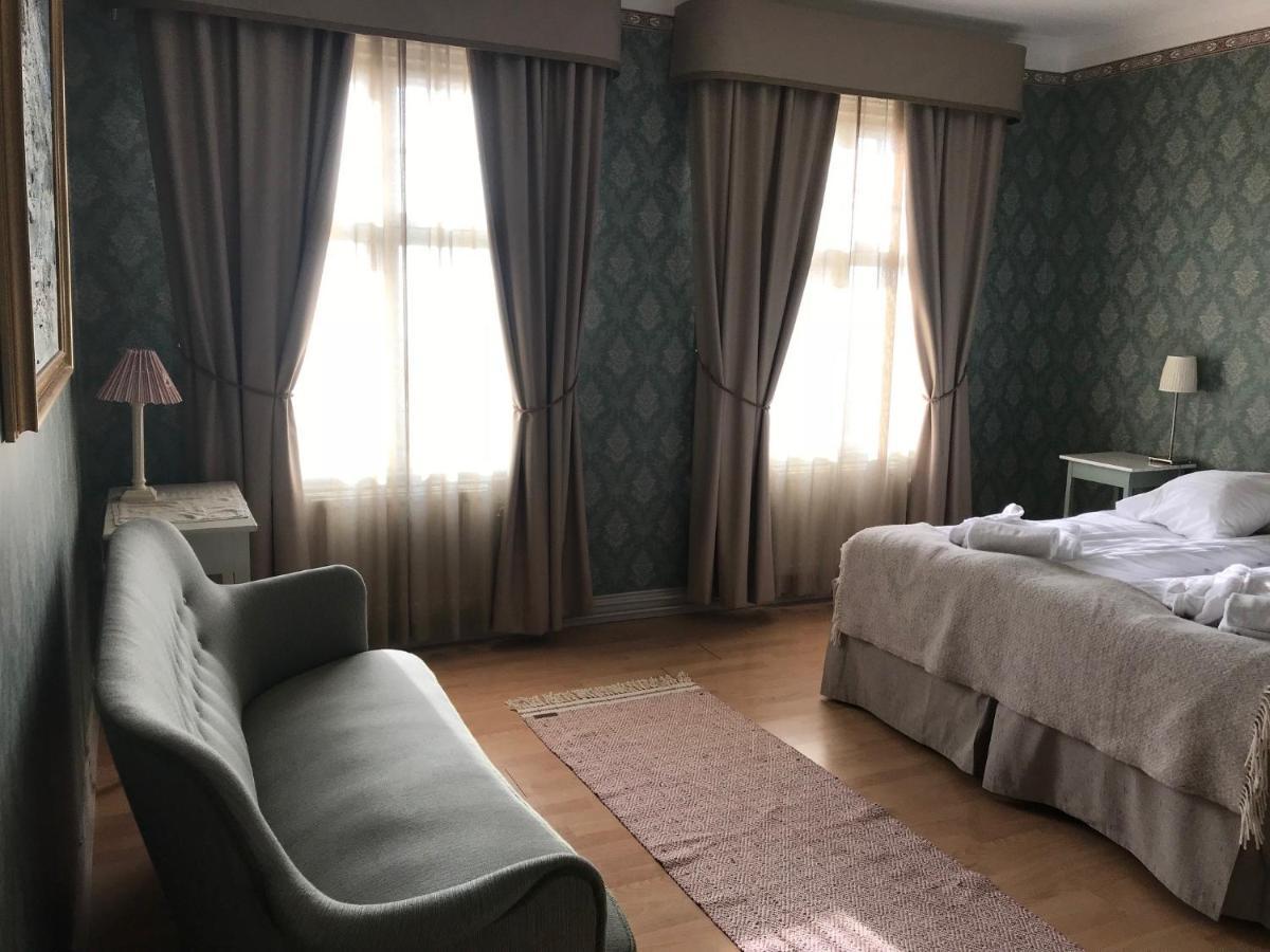 Ombergs Turisthotell Ödeshög Esterno foto