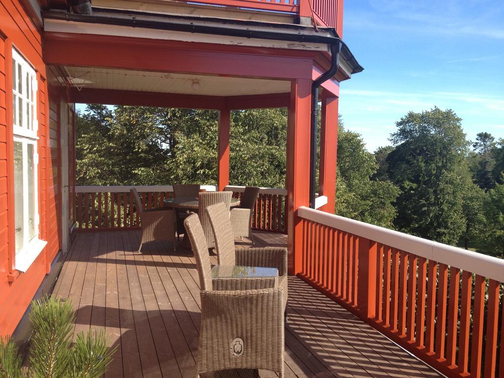Ombergs Turisthotell Ödeshög Esterno foto